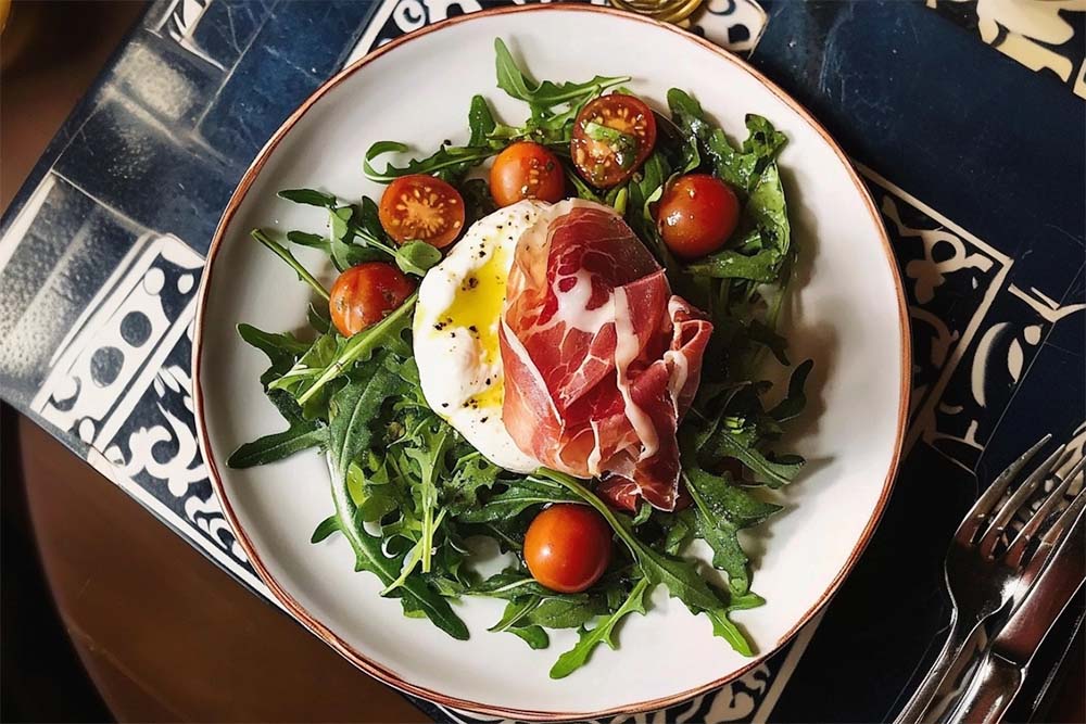 Burrata and Prosciutto Salad