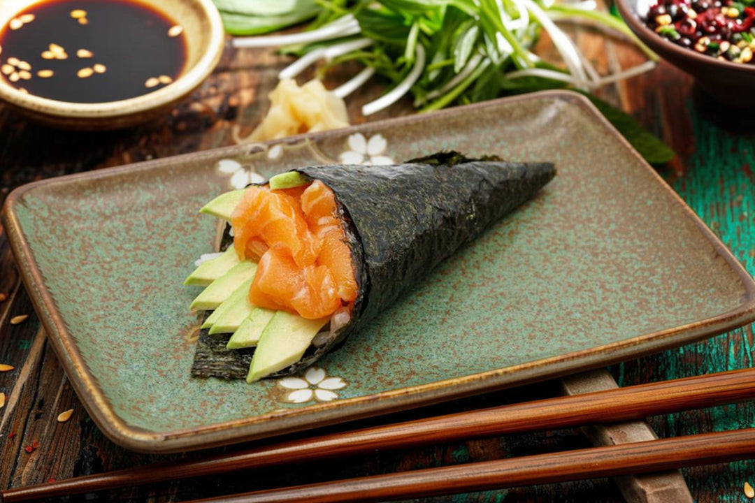 Salmon and avocado Temaki